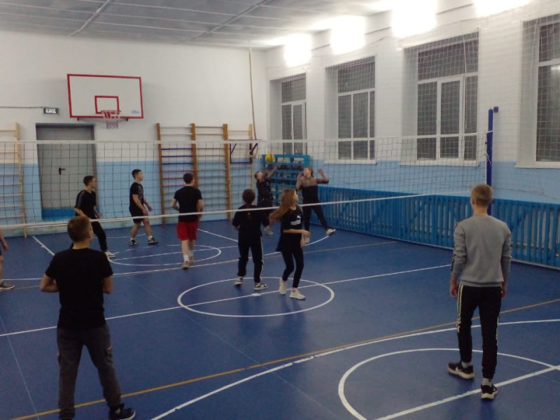 Соревнование по волейболу посвященное защите Отечества.